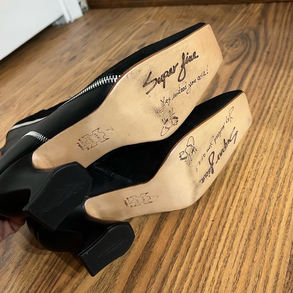 Fluevog Super Fine "Highness" zippered ankle boots, NWOB, black / silver, size 7 - Picture 10 of 14